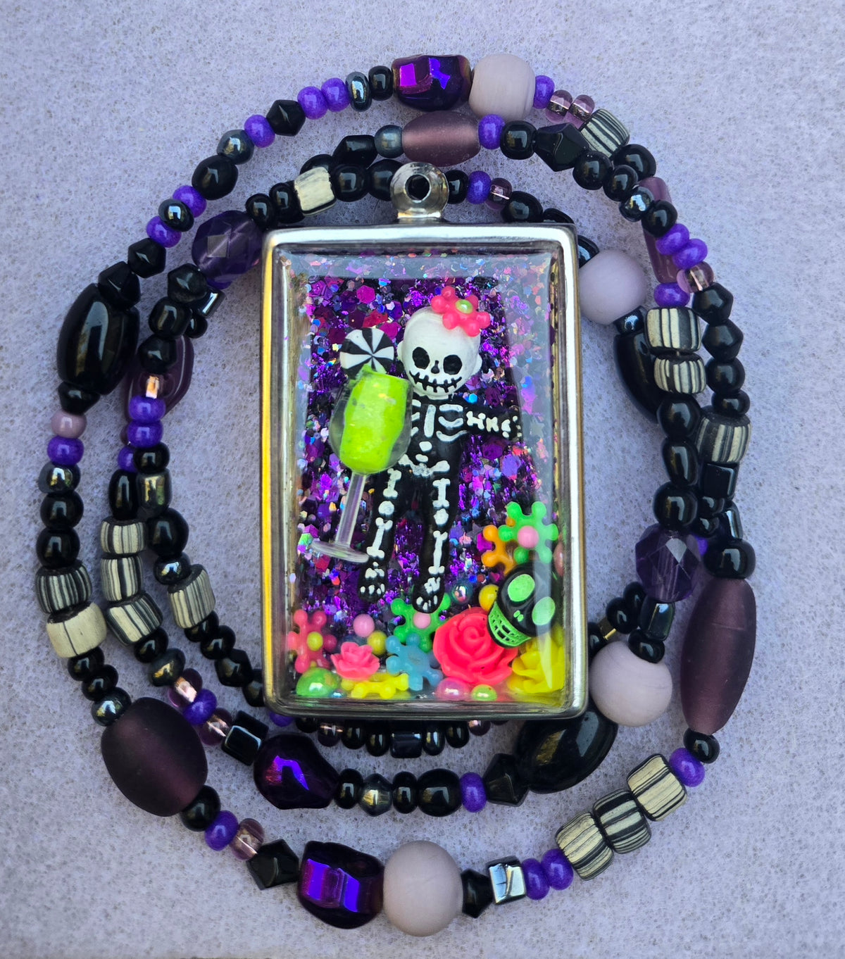 Halloween Bad Baby / Skelly Neon